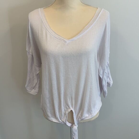 Mono B Front‎ Knotted V-Neck Tee - Picture 2 of 3